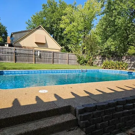 Villa Luxury Pool With King Beds Near Shops And Dining